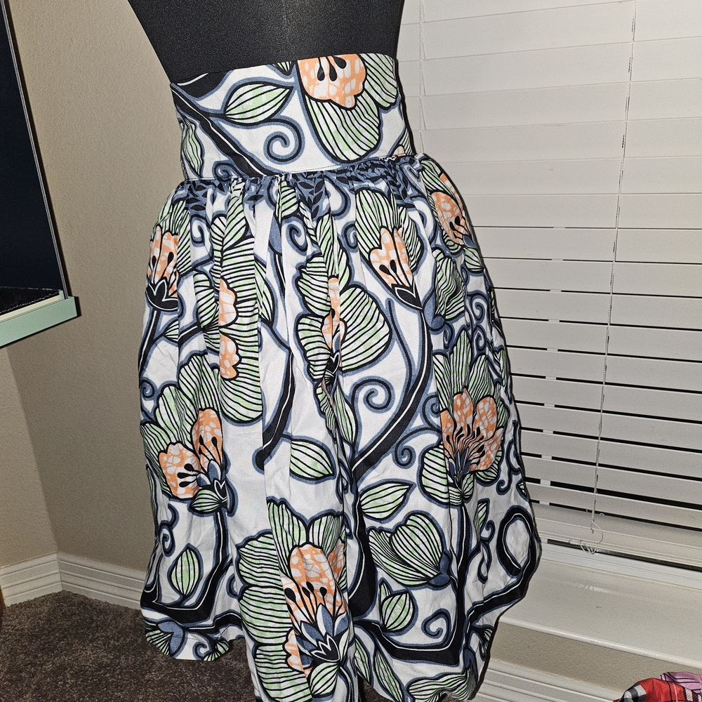 Grass-Fields Floral Patterned Women's Skirt Sz10